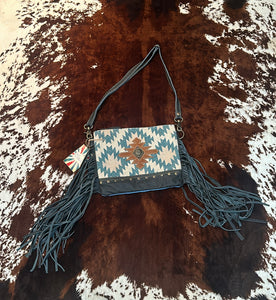 Saddle blanket bag